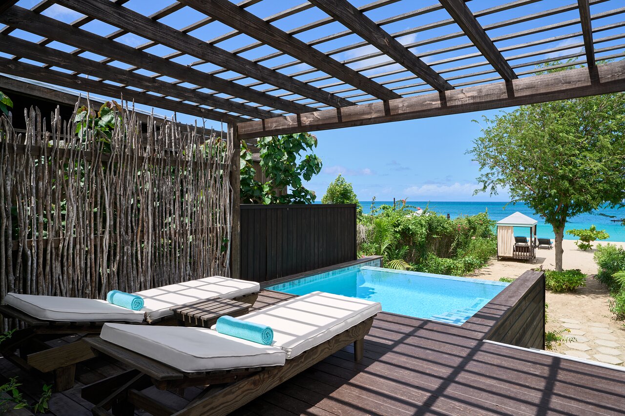 Beachfront Sanctuary Pool Cottage private plunge pool and secluded beach path