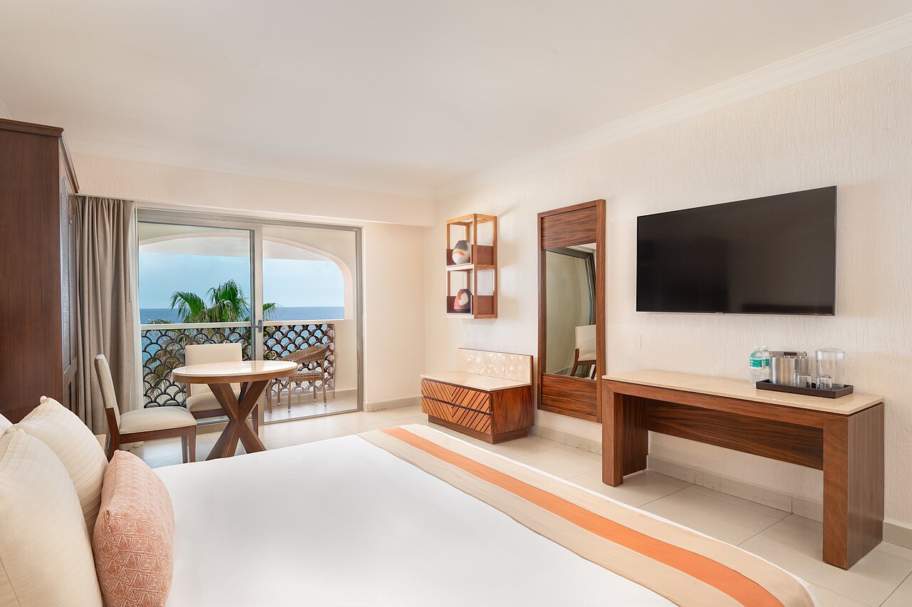 Deluxe ocean front