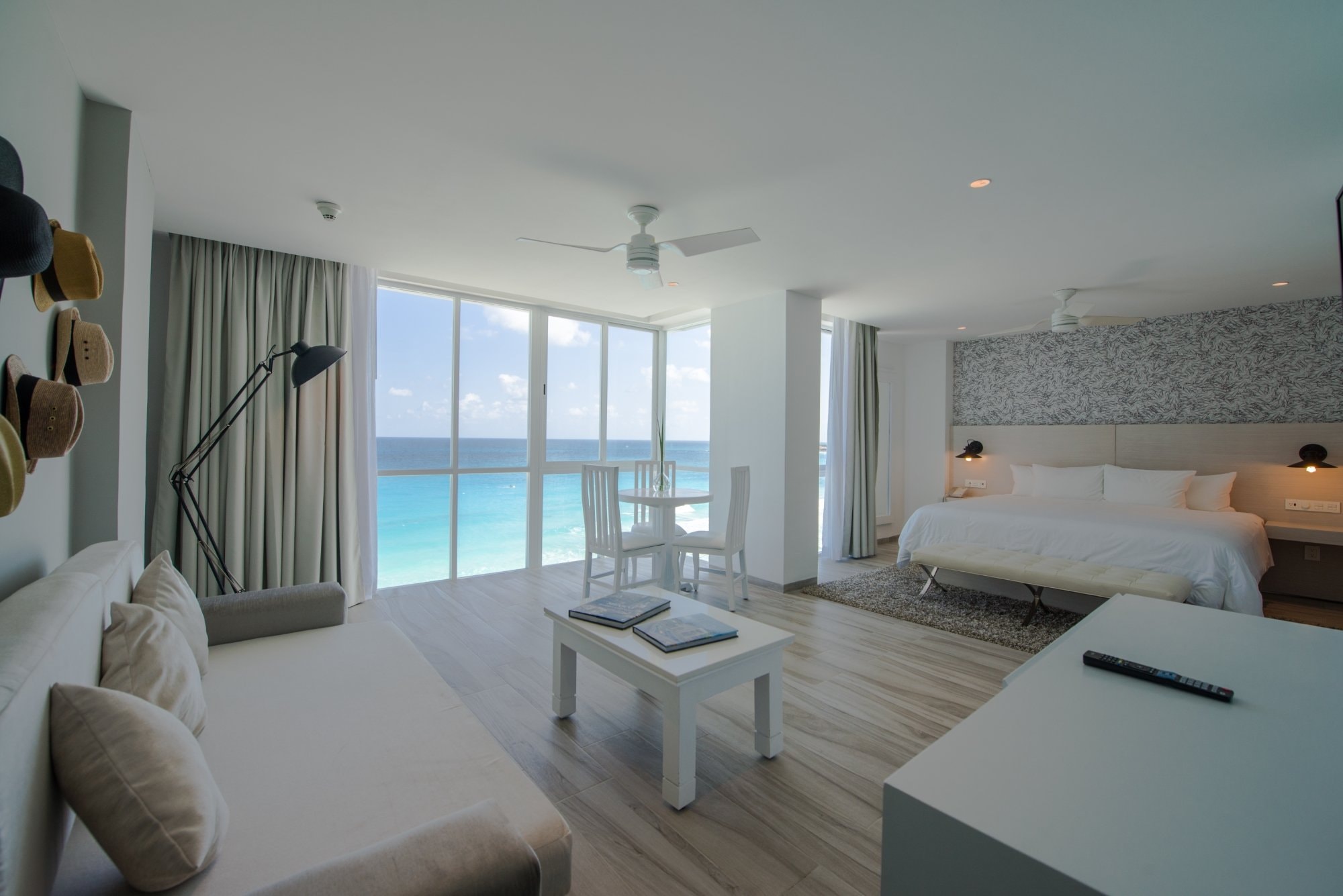 Junior Suite Ocean Front