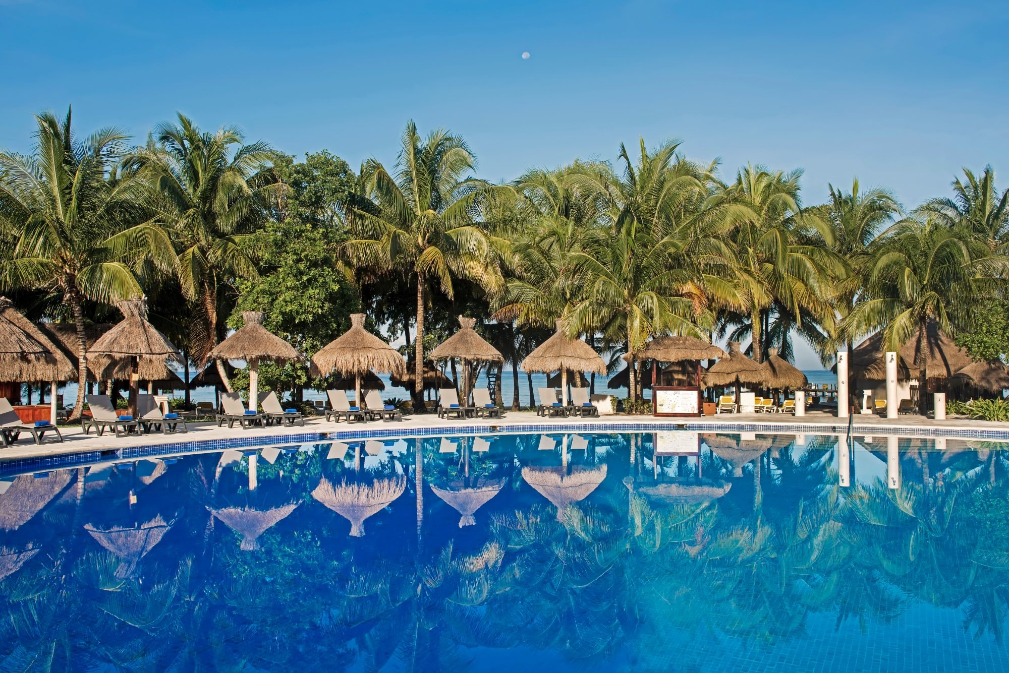 Área de Piscina - IBEROSTAR COZUMEL - Cozumel Quintana Roo