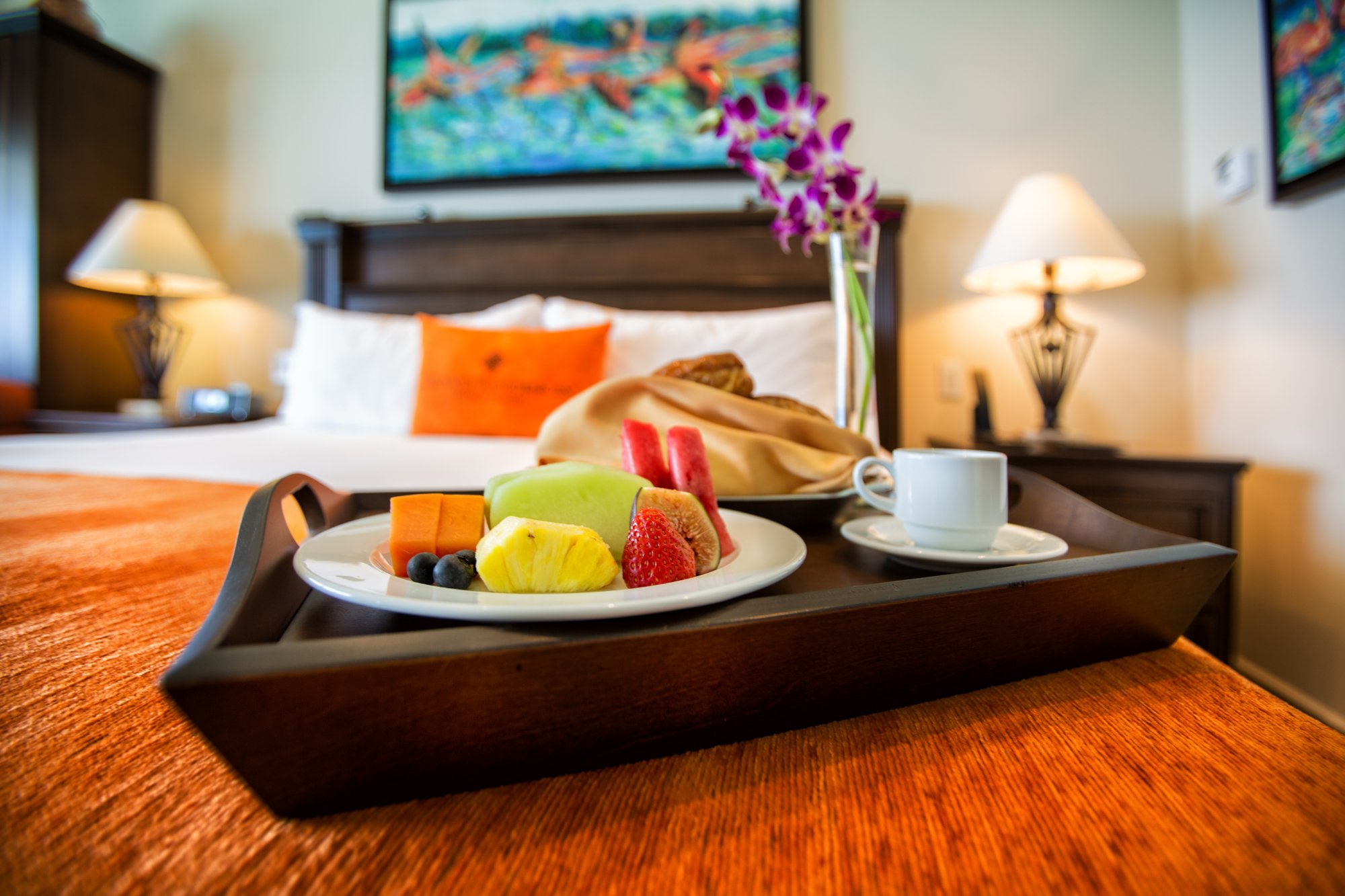 24 hours Room service