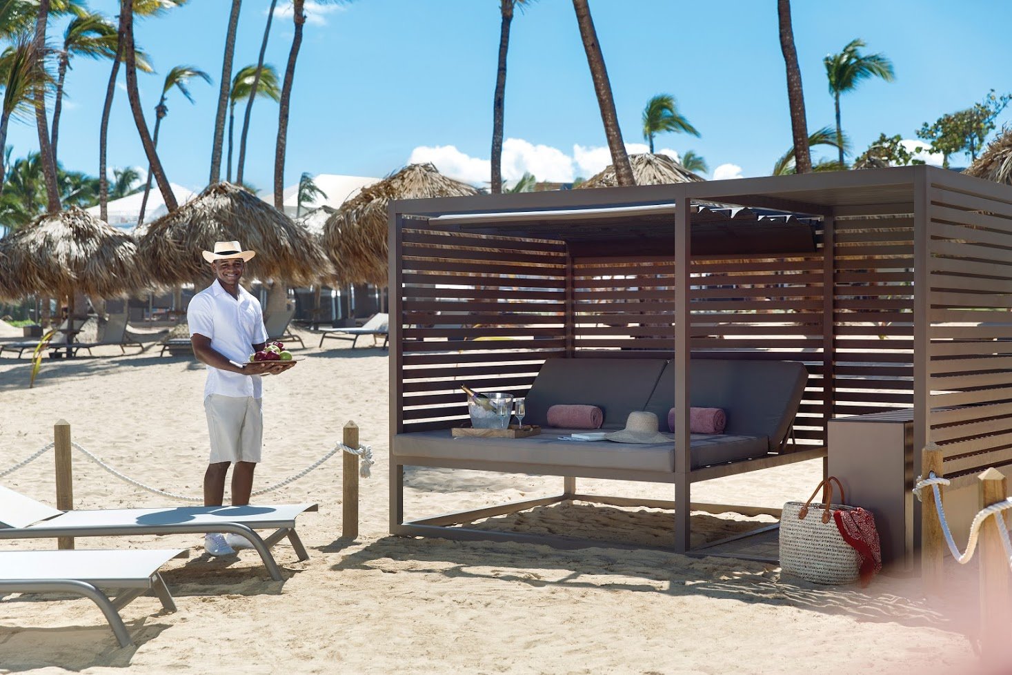 Private Beach Lounge Bed