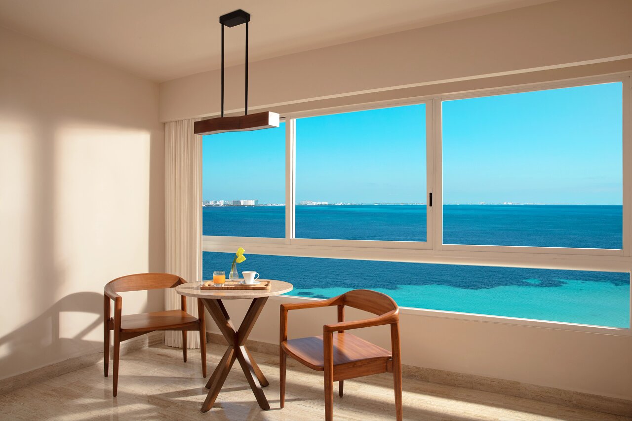 Frontal Ocean View - Perspective