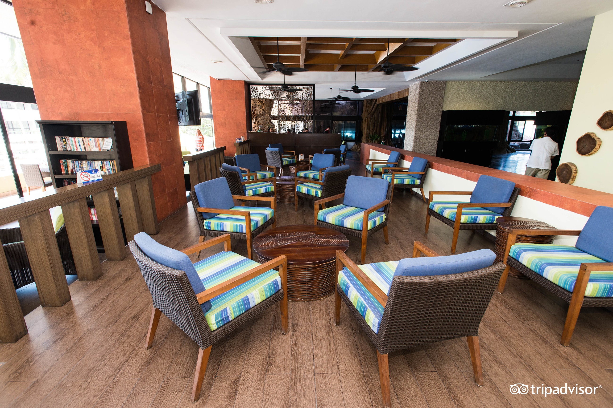 El Moro Lobby Bar at the El Cid El Moro Beach Hotel