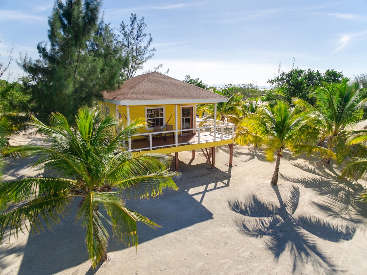 Exterior Standard Cabana at Coco Plum Island Resort