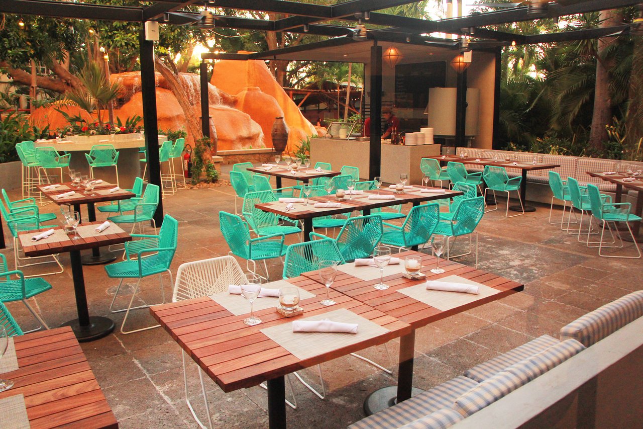 La Tratoria Terraza, horno de pizzas, pastas y mas, en una atmosfera con vista a las estrellas.