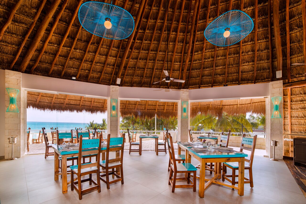 BLoved restaurant / Privileged guest benefit only