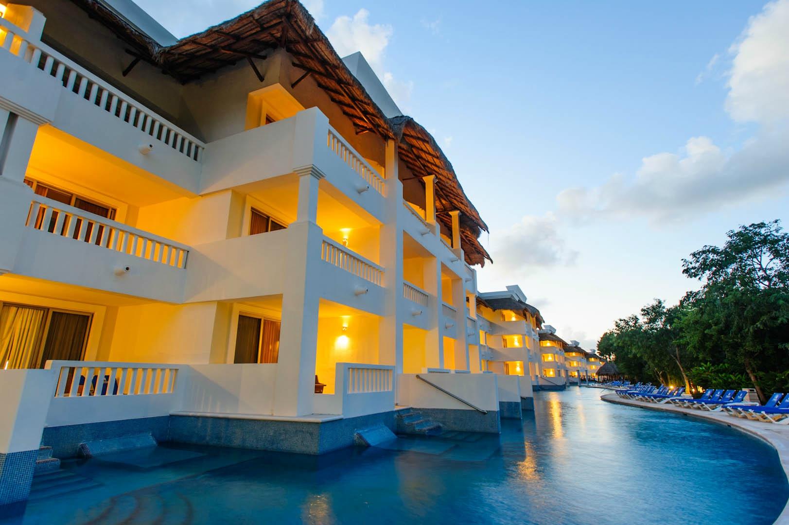 Suites Pool Access