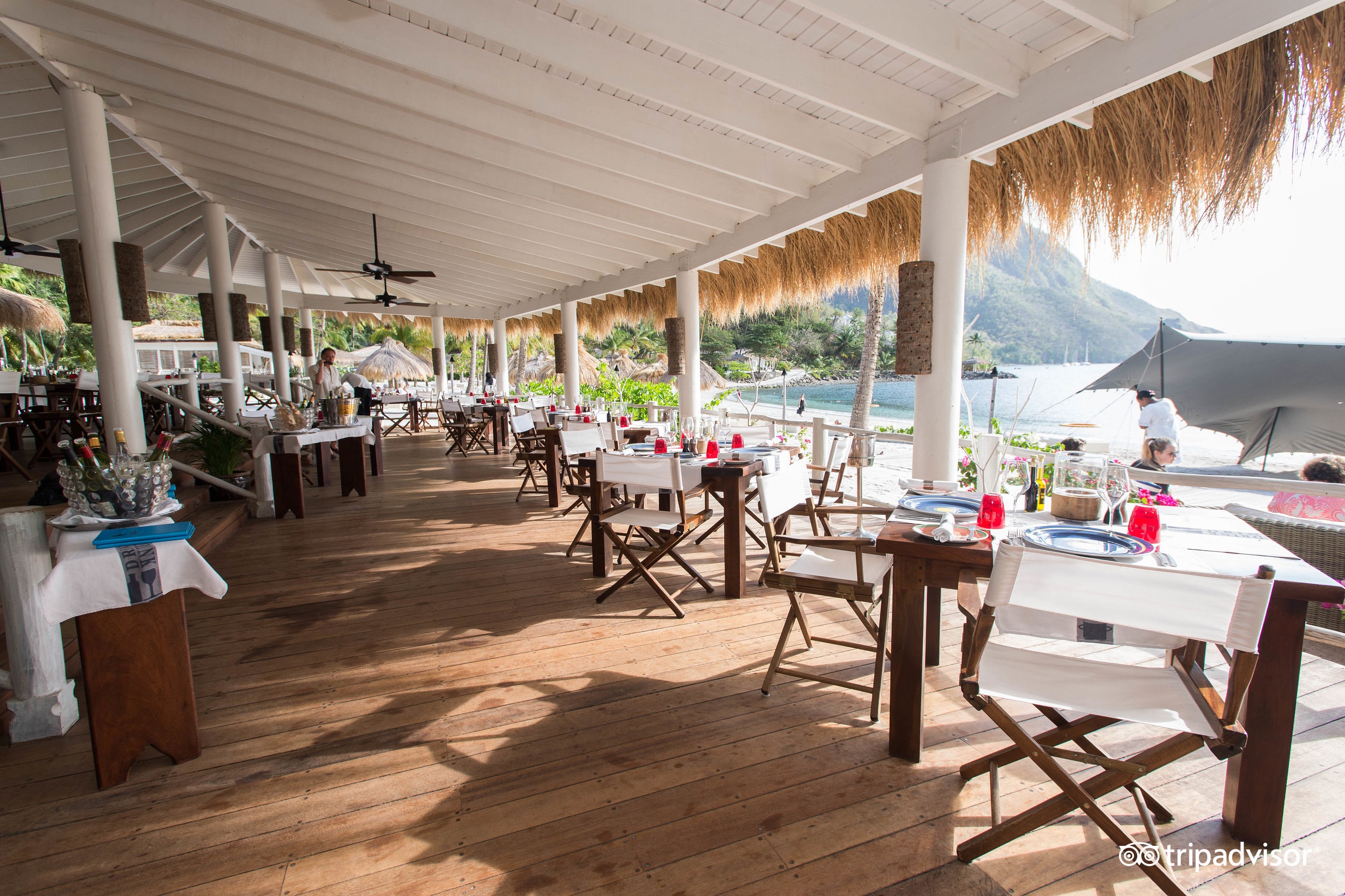 Bayside Restaurant at the Sugar Beach, A Viceroy Resort