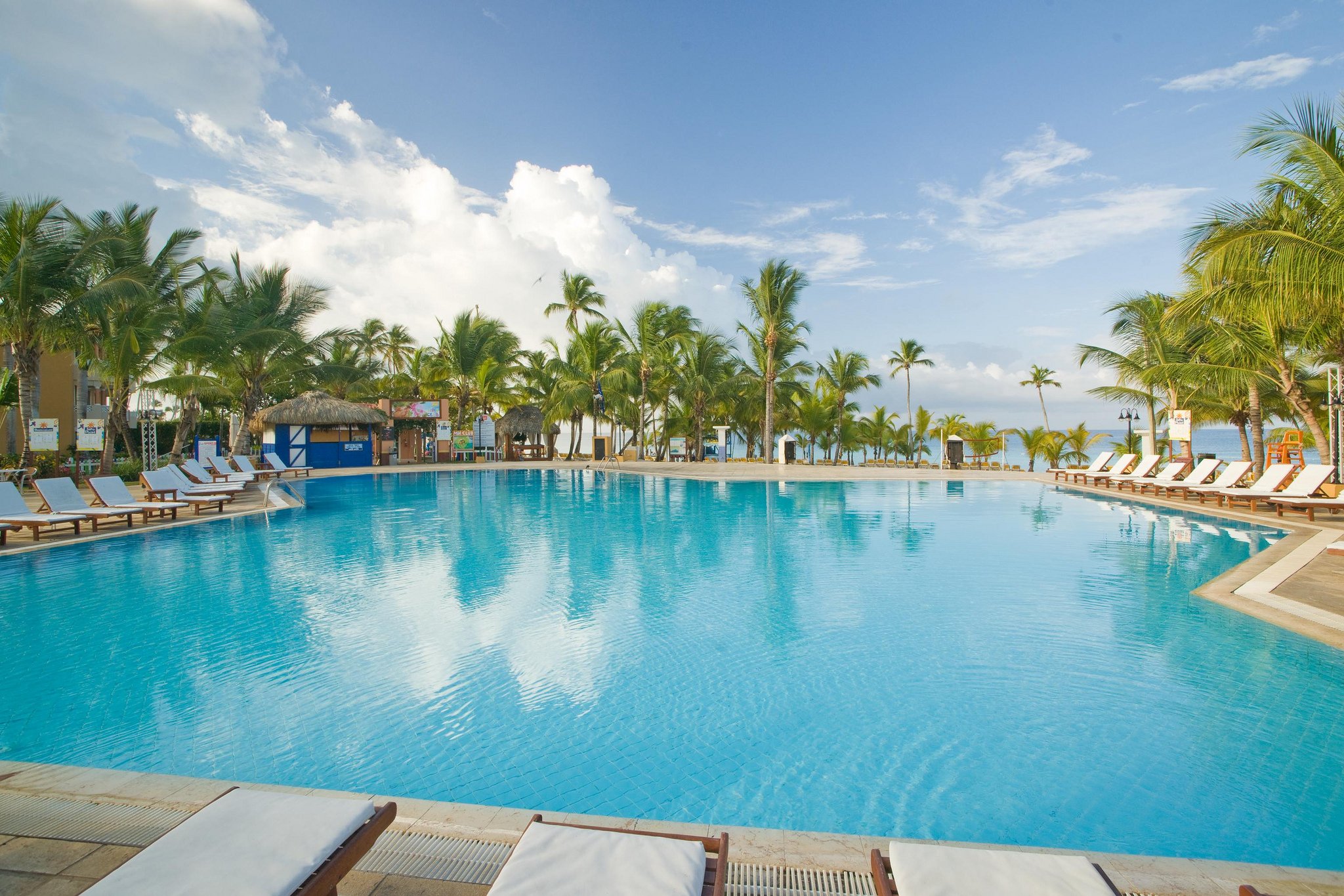 Pool Viva Wyndham Dominicus Palace