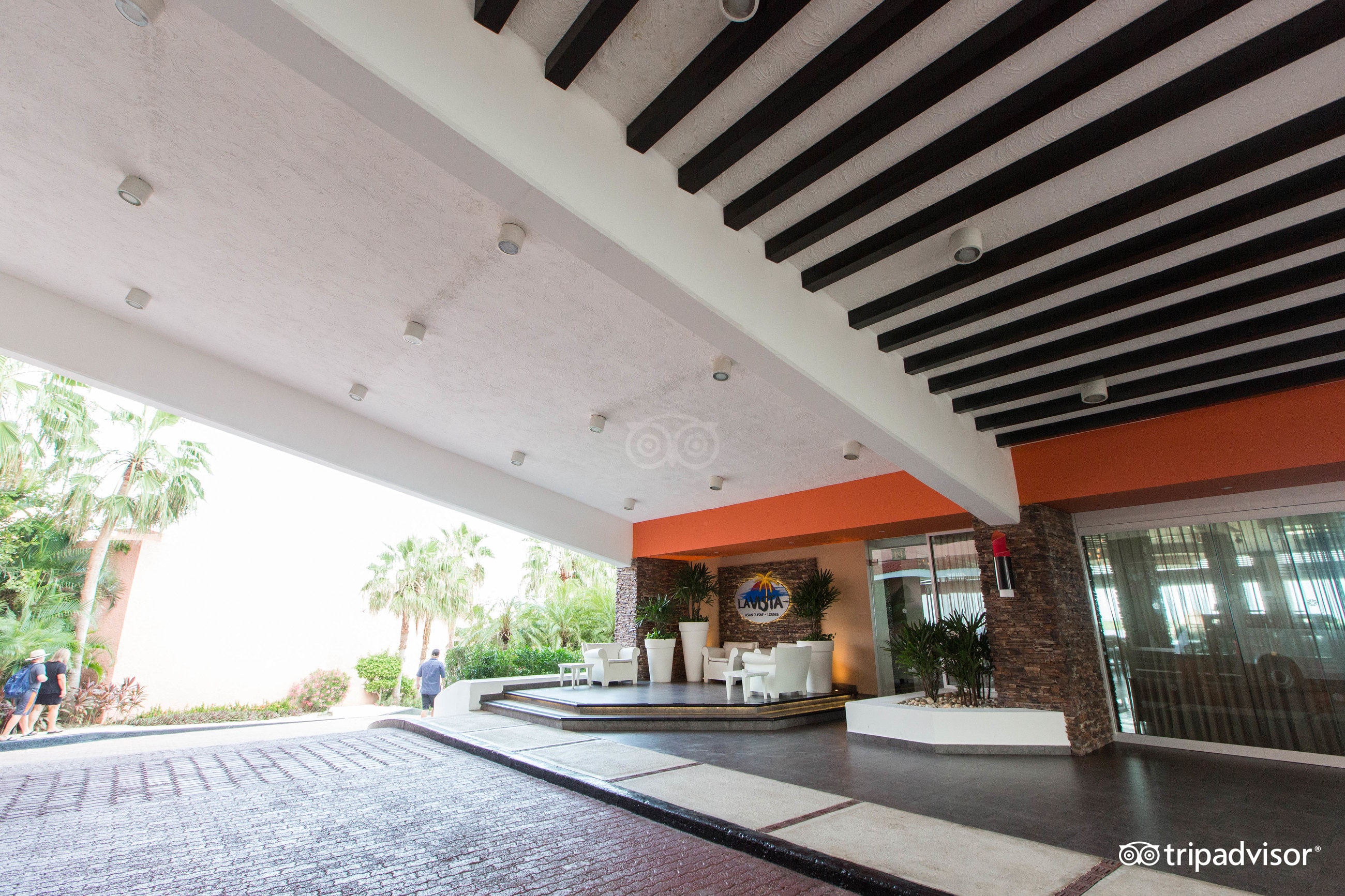 Entrance at the Omni Cancun Hotel & Villas