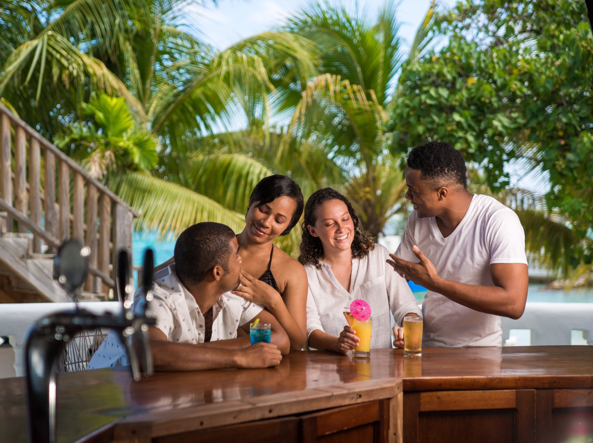 Beach Bar.