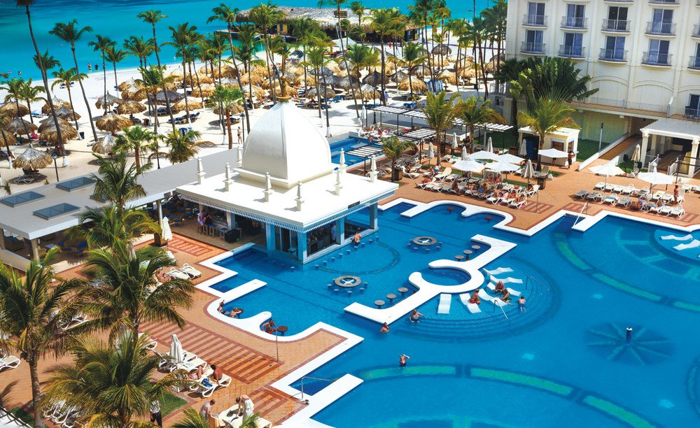 Pool area