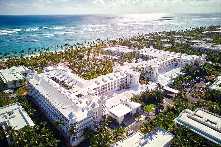 Aerial view- Riu Palace Macao & beach